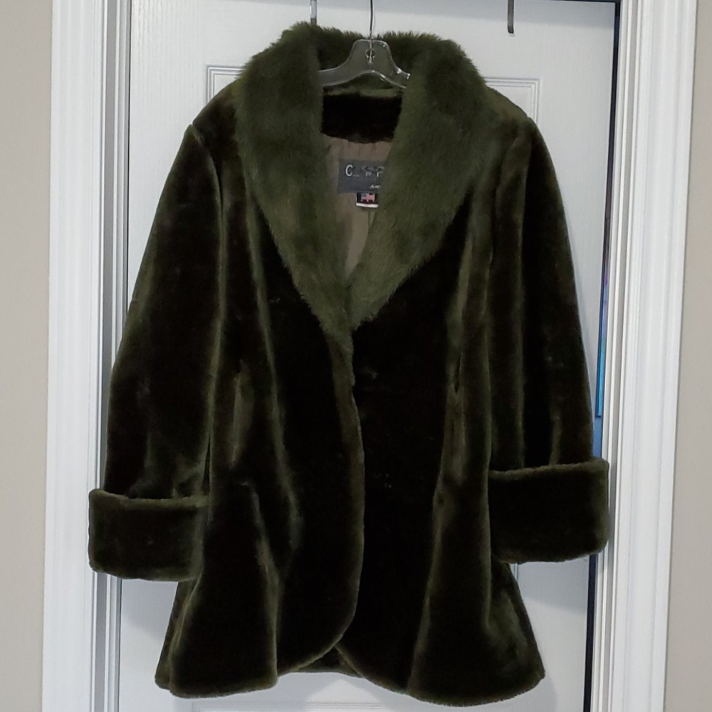 Olympia Limited inc. Green faux fur coat